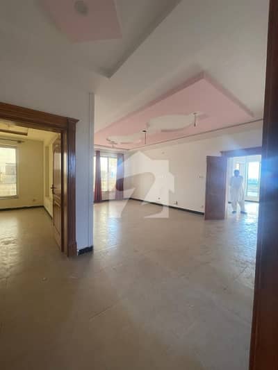 For Rent _ Kanal House For Rent