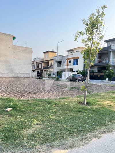 5 Marla Residential Plots Available For Sale In Park View City Lahore 5 Marla Residential Plots Available For Sale In Park View City Lahore