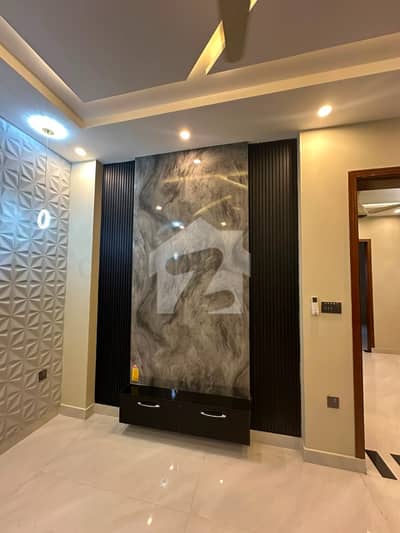 Affordable Luxury Living: 5 Marla Upper Portion For Rent | Executive Block
