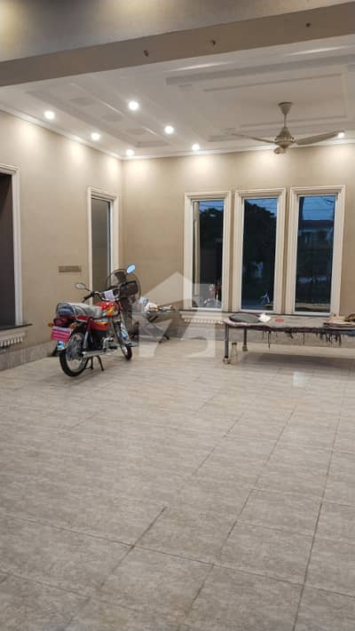 HOUSE FOR SALE IN VALENCIA TOWN LAHORE