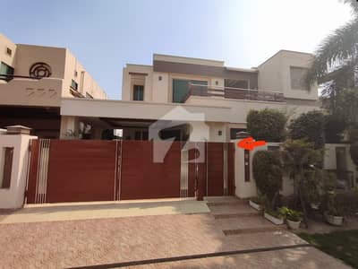 10 MARLA ELEGANT AND FULLY MAINTAINED SUPER HOT LOCATED BUNGALOW IS AVAILABLE IN THE BEST BLOCK OF DHA LAHORE.