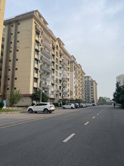 10 Marla 3 Bedroom Apartment for Sale in Askari 11 Lahore