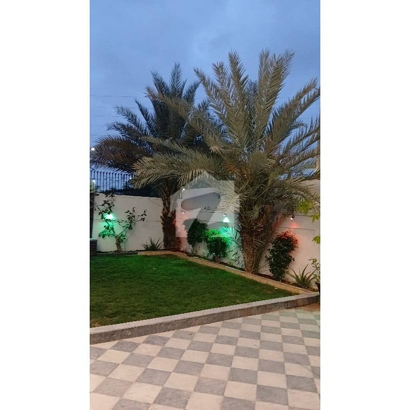 ڈی ایچ اے فیز 4 ڈی ایچ اے ڈیفینس,کراچی میں 6 کمروں کا 2 کنال مکان 36.0 کروڑ میں برائے فروخت۔ ڈی ایچ اے فیز 4 ڈی ایچ اے ڈیفینس,کراچی میں 6 کمروں کا 2 کنال مکان 36.0 کروڑ میں برائے فروخت۔