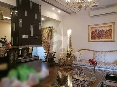 Fully Furnished 1 Kanal House Available In DHA Phase 4 - Block FF For sale