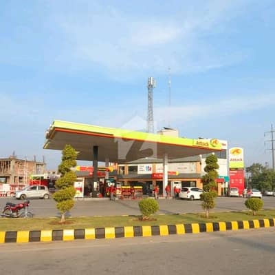 جوبلی ٹاؤن ۔ بلاک ڈی جوبلی ٹاؤن,لاہور میں 4 مرلہ کمرشل پلاٹ 2.5 کروڑ میں برائے فروخت۔