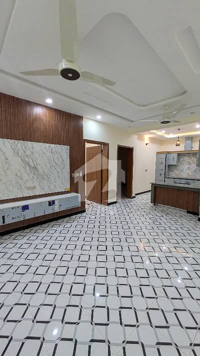 GULBERG RESIDENCIA 7M UPPER FLOOR FOR RENT