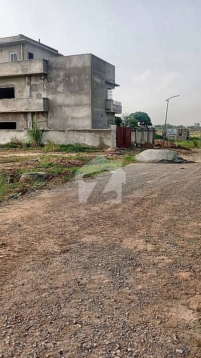 5 Marla Highted Plot For Sale In Topcity E Block