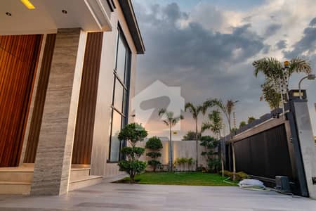 1 KANAL SUPER ULTRA MODREN HOUSE IMPORTED FURNISHED FOR SALE IN DHA PHASE 6 1 KANAL SUPER ULTRA MODREN HOUSE IMPORTED FURNISHED FOR SALE IN DHA PHASE 6