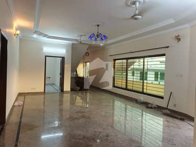 F11 Size 500 Upper Pirtion Marble Flooring 3beds Rent 160000 Real Pic
