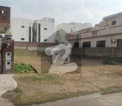 ڈی ایچ اے ڈیفینس فیز 1 ڈی ایچ اے ڈیفینس,اسلام آباد میں 1 کنال رہائشی پلاٹ 3.4 کروڑ میں برائے فروخت۔ ڈی ایچ اے ڈیفینس فیز 1 ڈی ایچ اے ڈیفینس,اسلام آباد میں 1 کنال رہائشی پلاٹ 3.4 کروڑ میں برائے فروخت۔
