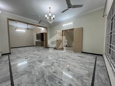 3 BED UPPER PORTION AVAILABLE FOR RENT