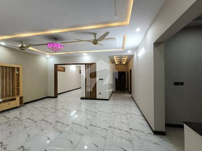 14 Marla Beautiful Double Story House Available For Rent