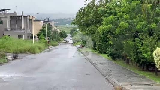 زراج ہاؤسنگ سکیم اسلام آباد میں 12 مرلہ رہائشی پلاٹ 2.65 کروڑ میں برائے فروخت۔