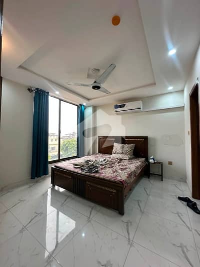 2-Bed Apartment Available for Sale  Bahria Enclave Islamabad Sector G  900 Sq. Ft.    Lift Available  Near Market, Mosque & Park  24/7 Security & Watchman  No Water Issue  Excellent Location  Ideal for Investment & Rental Income
