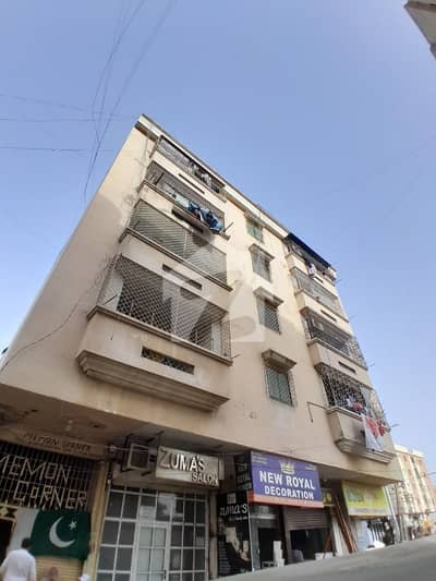 3 BED DD FLAT AVAILABLE FOR SALE AT MEMON CORNER BLOCK 4 GULISTAN E JOHAR
