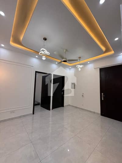 Brand New Executive Fully Furnished 3 Bed Lounge Apartment for Rent | 1,040 Sq. Ft. | Bukhari Commercial