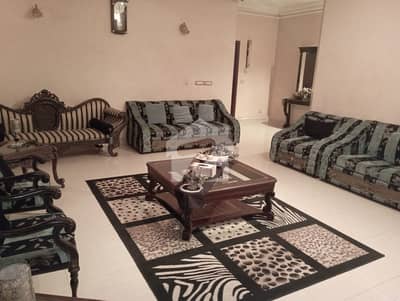 500 yard banglow for sale