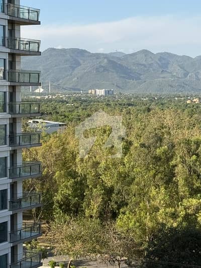 SILVER OAKS LUXURY FULLY FURNISHED APPT FOR SALE 2100 SQFT TOP FLOOR 3BEDS DEMAND 6.90CROE