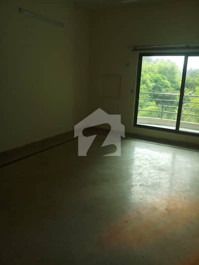 3 Bedroom 1 Kanal Upper Portion Available for Rent in Main Cantt Bagh Ali Road Lahore