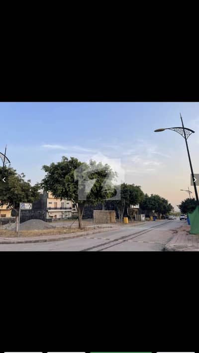 Bahria enclave islamabad prime location 8 Marla plot for sale at investor rate