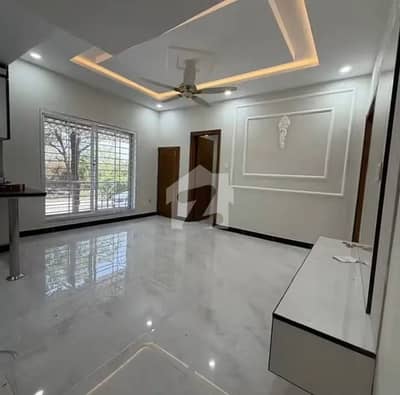 10 Marla Premium Corner Open Basement With Separate Gate & Garage