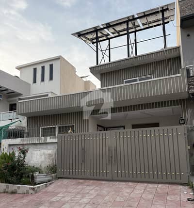8 MARLA BEAUTIFUL HOUSE FOR SALE