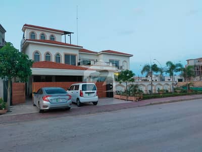 Bahria Town Phase 8 Sector A Upper Portion Available For Rant