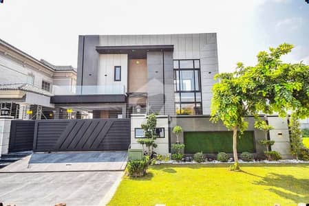 1 KANAL ELEGANT AND FULLY MAINTAINED SUPER HOT LOCATED BUNGALOW IS AVAILABLE IN THE BEST BLOCK OF DHA LAHORE.