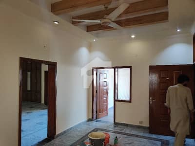 10 Marla Upper Portion In Green Avenue For rent At Good Location