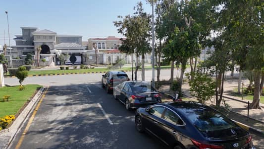 PLOT FOR SALE