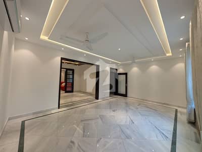 F-10 BEAUTIFUL House For Rent