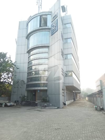 مین بلیوارڈ گلبرگ گلبرگ,لاہور میں 5 کنال Studio عمارت 15.5 ارب میں برائے فروخت۔