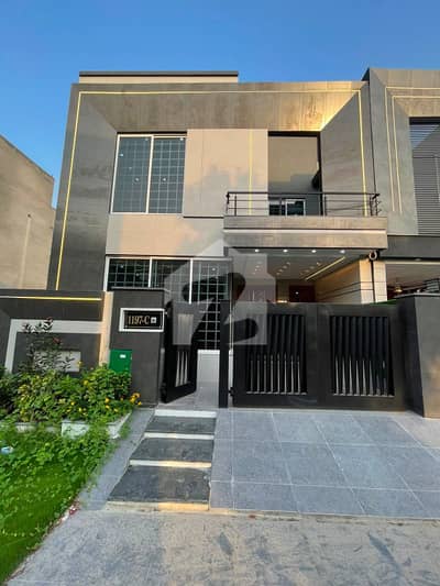 5 MARLA HOUSE IS AVAILABLE FOR RENT IN BAHRIA TOWN SECTOR C