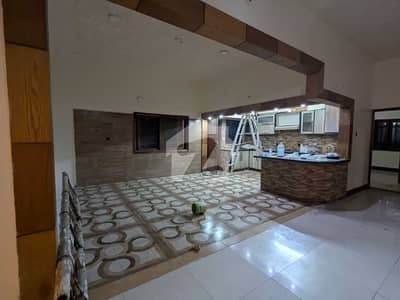 Ground floor available rent 3 bed dd at Gulshan e Iqbal block 13ld