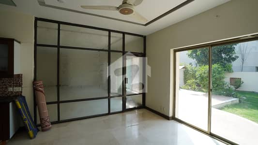 02 Kanal Bungalow Available For Rent In DHA Phase 03 With 100% Original Pictures
