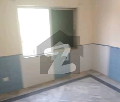 جی ۔ 6 اسلام آباد میں 2 کمروں کا 4 مرلہ فلیٹ 1.75 کروڑ میں برائے فروخت۔