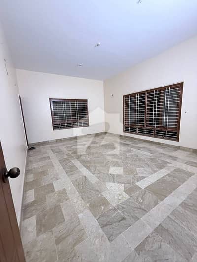 Prime Location Independent House Sized 400 Square Yards Available In North Nazimabad