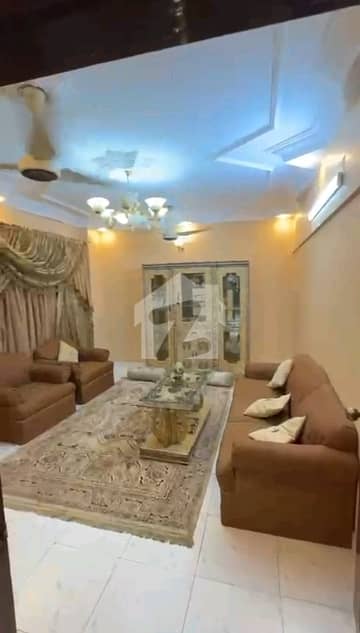 Spacious Prime Location 1600 Square Feet Flat Available For sale In Bahadurabad Spacious Prime Location 1600 Square Feet Flat Available For sale In Bahadurabad