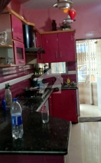 Spacious Corner Flat Is Available For Sale In Ideal Location Of Gulistan-E-Jauhar - Block 13