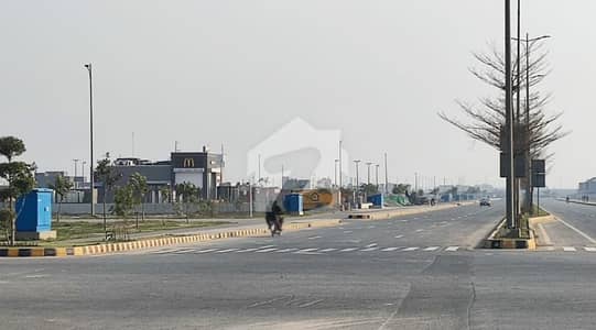 ڈی ایچ اے فیز 7 - بلاک زیڈ2 ڈی ایچ اے فیز 7,ڈی ایچ اے ڈیفینس,لاہور میں 1 کنال رہائشی پلاٹ 2.75 کروڑ میں برائے فروخت۔