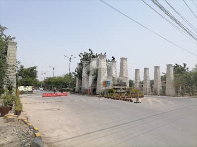 فور سِیزن ہاؤسنگ فیصل آباد میں 7 مرلہ رہائشی پلاٹ 1.45 کروڑ میں برائے فروخت۔