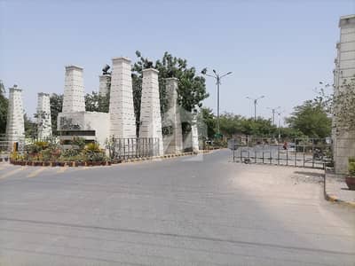 فور سِیزن ہاؤسنگ فیصل آباد میں 1 کنال رہائشی پلاٹ 8.36 کروڑ میں برائے فروخت۔ فور سِیزن ہاؤسنگ فیصل آباد میں 1 کنال رہائشی پلاٹ 8.36 کروڑ میں برائے فروخت۔