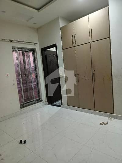 10 Marla upper portion available for rent in Canal Garden