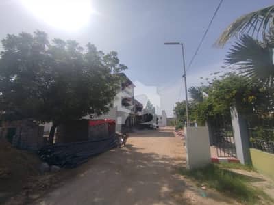 120 Yards West Open Plot For Sale