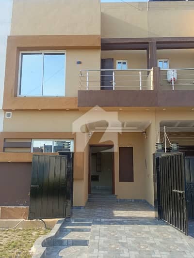 3 MARLA UlTRA MODERN LUXURY HOMES FOR SALE NEW LAHORE CITY