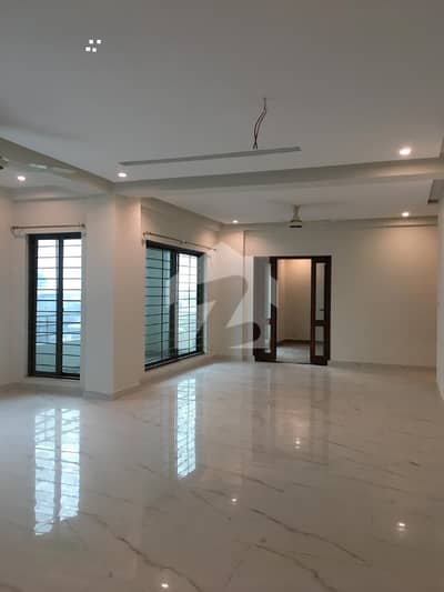12 MARLA BRAND NEW APARTMENT AVAILABLE FOR RENT 12 MARLA BRAND NEW APARTMENT AVAILABLE FOR RENT