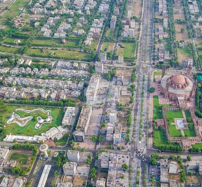 بحریہ ٹاؤن ٹیولپ بلاک بحریہ ٹاؤن سیکٹر سی,بحریہ ٹاؤن,لاہور میں 1 کنال رہائشی پلاٹ 3.85 کروڑ میں برائے فروخت۔