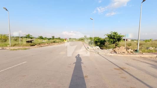 بحریہ انکلیو - سیکٹر سی 2 بحریہ انکلیو,بحریہ ٹاؤن,اسلام آباد میں 10 مرلہ رہائشی پلاٹ 2.3 کروڑ میں برائے فروخت۔ بحریہ انکلیو - سیکٹر سی 2 بحریہ انکلیو,بحریہ ٹاؤن,اسلام آباد میں 10 مرلہ رہائشی پلاٹ 2.3 کروڑ میں برائے فروخت۔