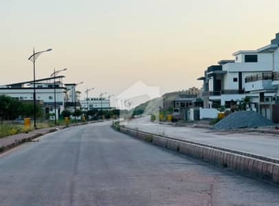 1 Kanal LOP approved for sale with green area Direct Deal. !