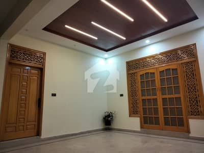 Lease 240 Square Yards House For Sale